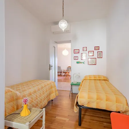 Апартаменти Tennis Flat With Sea View By Wonderful Italy Санремо